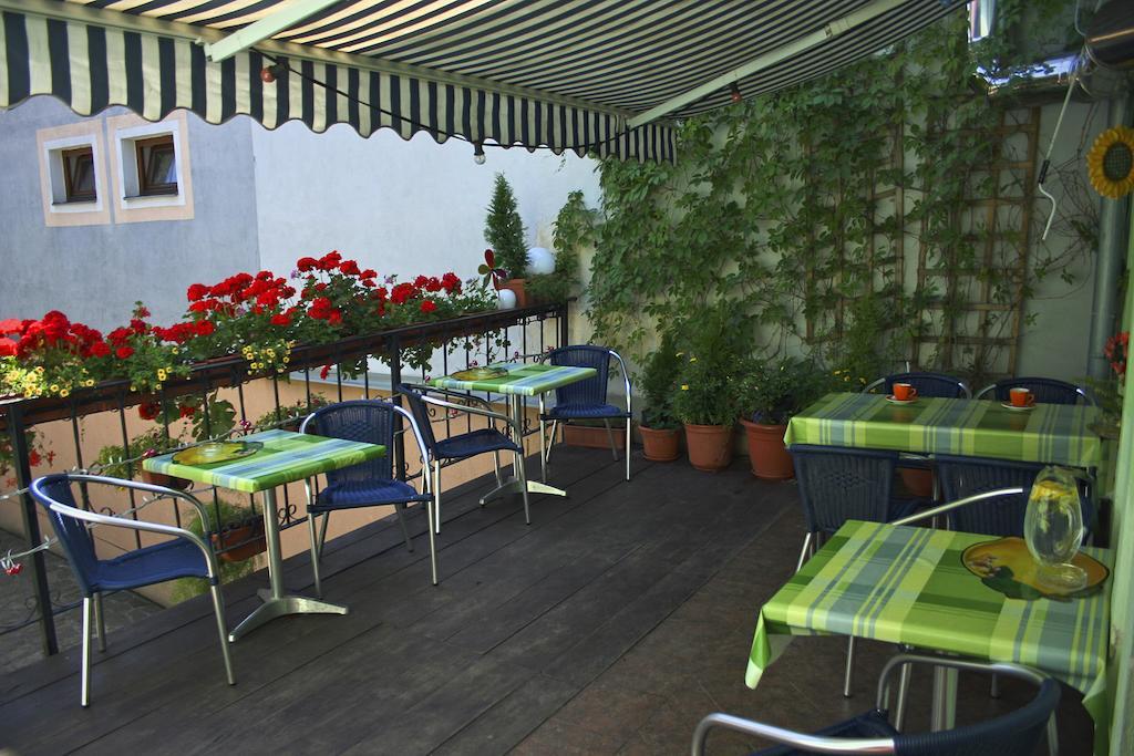 Boutique Penzion Slovenska - Penzion Bella Sicilia プレショフ エクステリア 写真